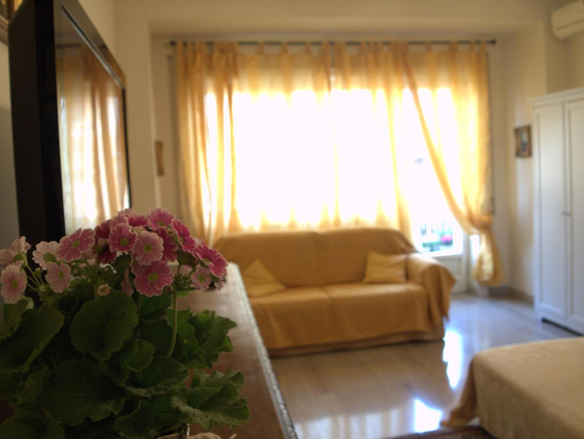 B&B All'Ombra Di San Pietro Rome Exterior photo