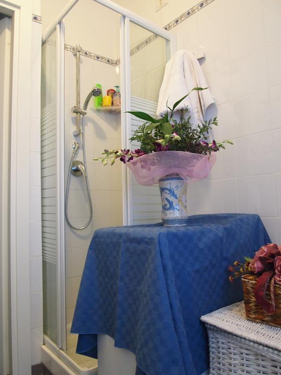 B&B All'Ombra Di San Pietro Rome Room photo